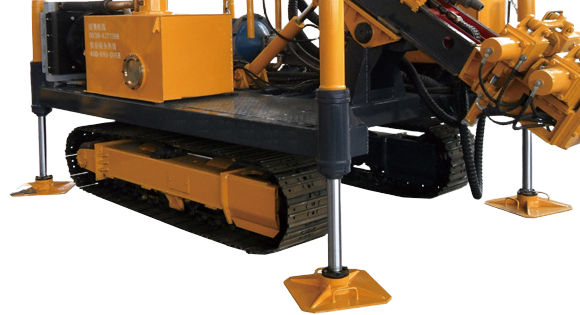 DR-180M crawler chassis and lower stabilizer legs with support feet