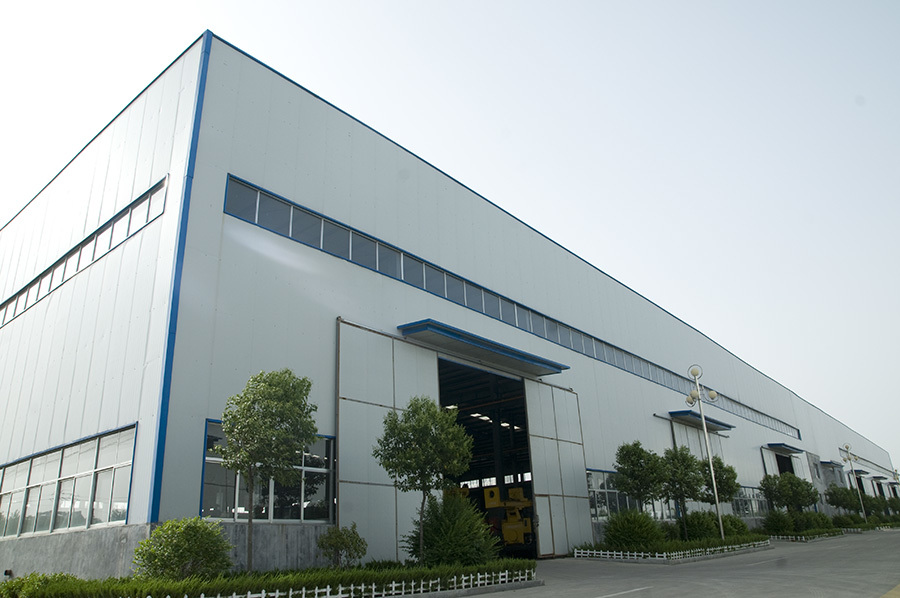 Manufacturing equipment and workshop at Julong